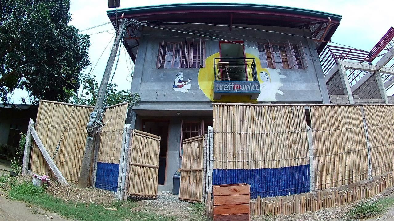Treffpunkt 5300 Hostel Puerto Princesa Bagian luar foto