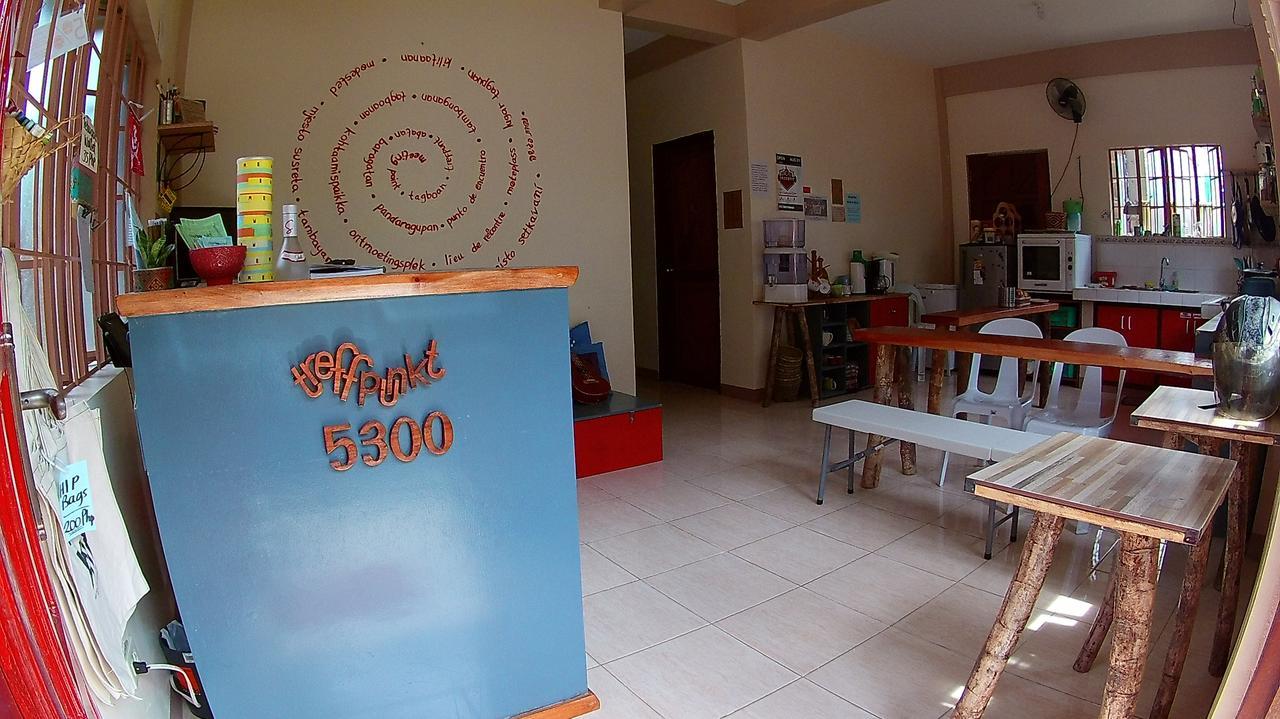 Treffpunkt 5300 Hostel Puerto Princesa Bagian luar foto
